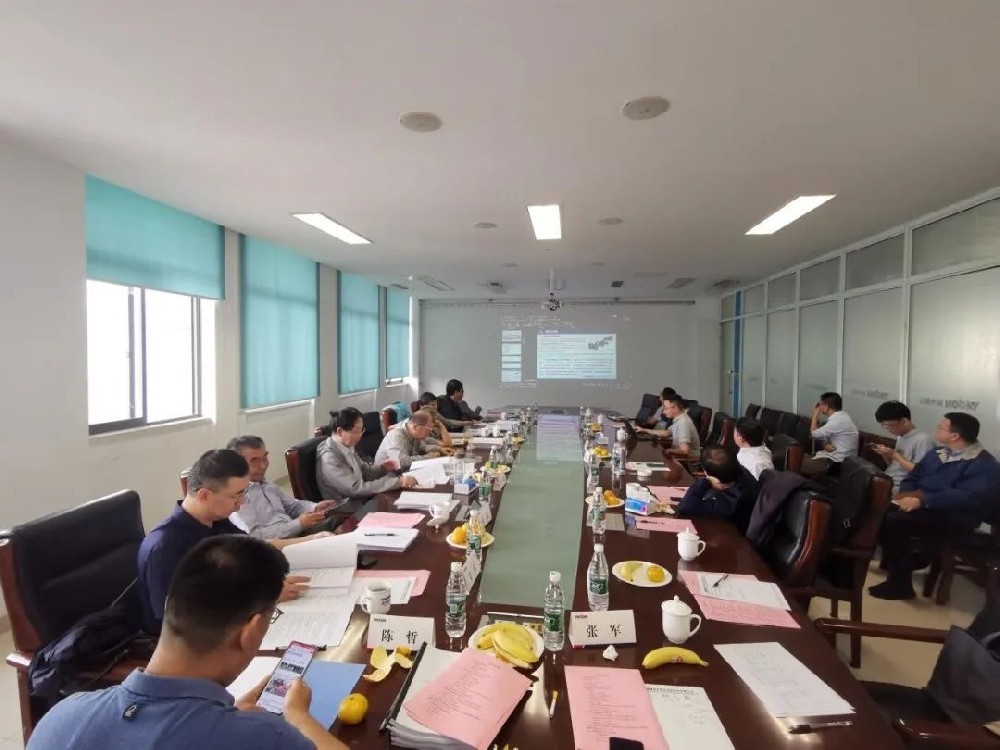 揚(yáng)鍛公司2022年市級(jí)關(guān)鍵核心技術(shù)攻關(guān)趕超項(xiàng)目順利通過(guò)驗(yàn)收，項(xiàng)目“YSH系列單動(dòng)力雙邊驅(qū)動(dòng)四連桿精密智能數(shù)控高速壓力機(jī)